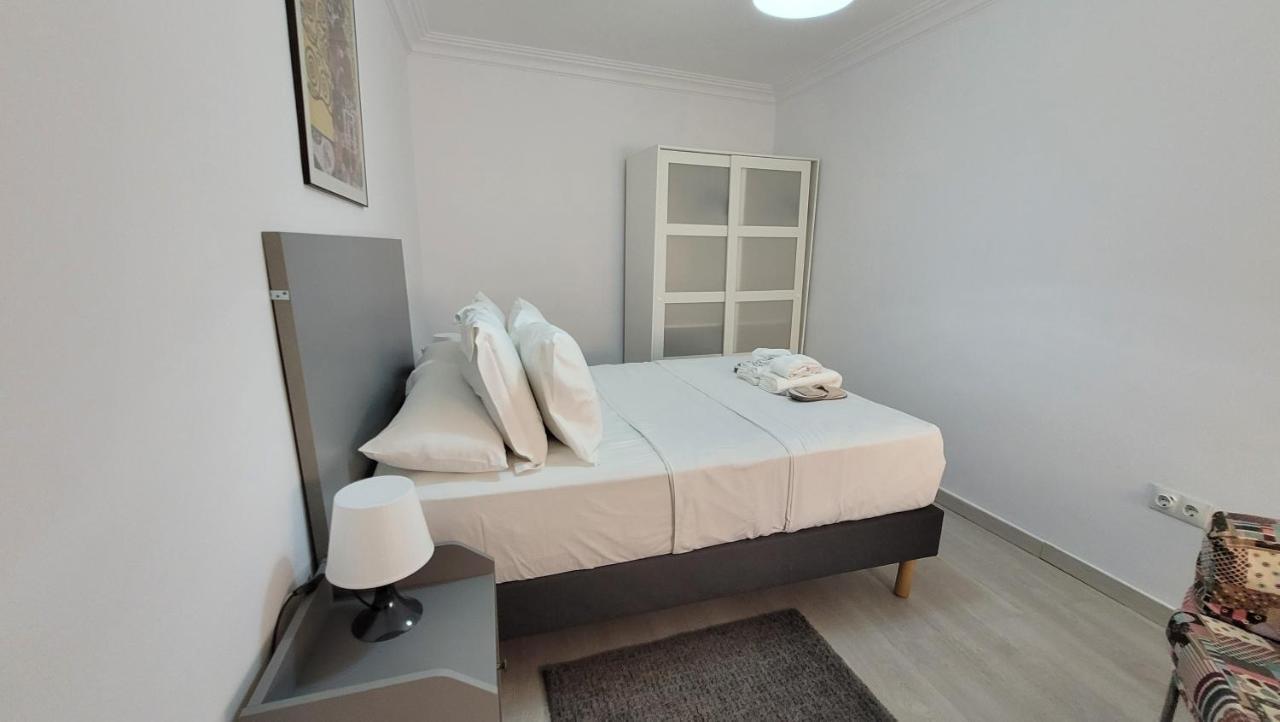 Apartaments B O D Collblanc Οσπιταλέτ ντε Λιοβρεγάτ Εξωτερικό φωτογραφία