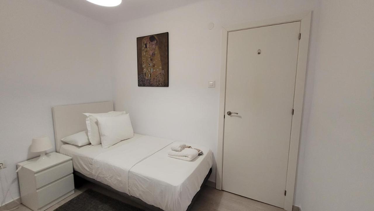 Apartaments B O D Collblanc Οσπιταλέτ ντε Λιοβρεγάτ Εξωτερικό φωτογραφία