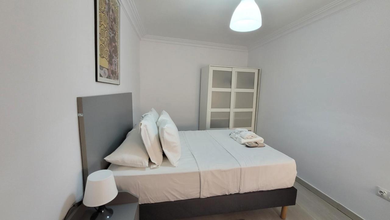 Apartaments B O D Collblanc Οσπιταλέτ ντε Λιοβρεγάτ Εξωτερικό φωτογραφία