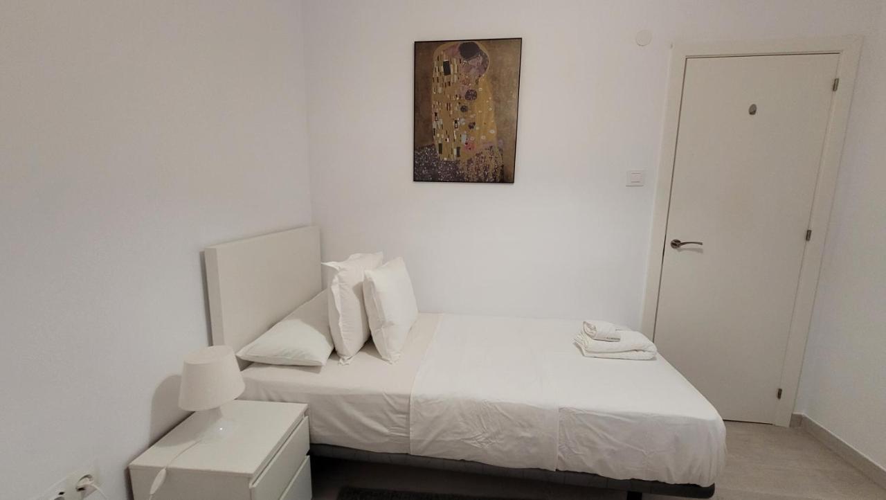 Apartaments B O D Collblanc Οσπιταλέτ ντε Λιοβρεγάτ Εξωτερικό φωτογραφία